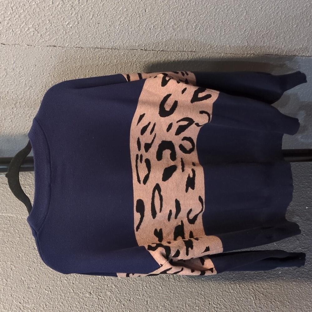 Navy patterned sweater - Picture 3 of 3